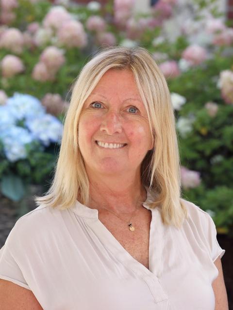 Photo of Deborah Barry 