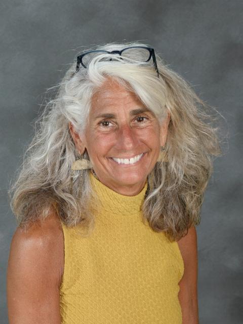 Photo of Lori Olsen 